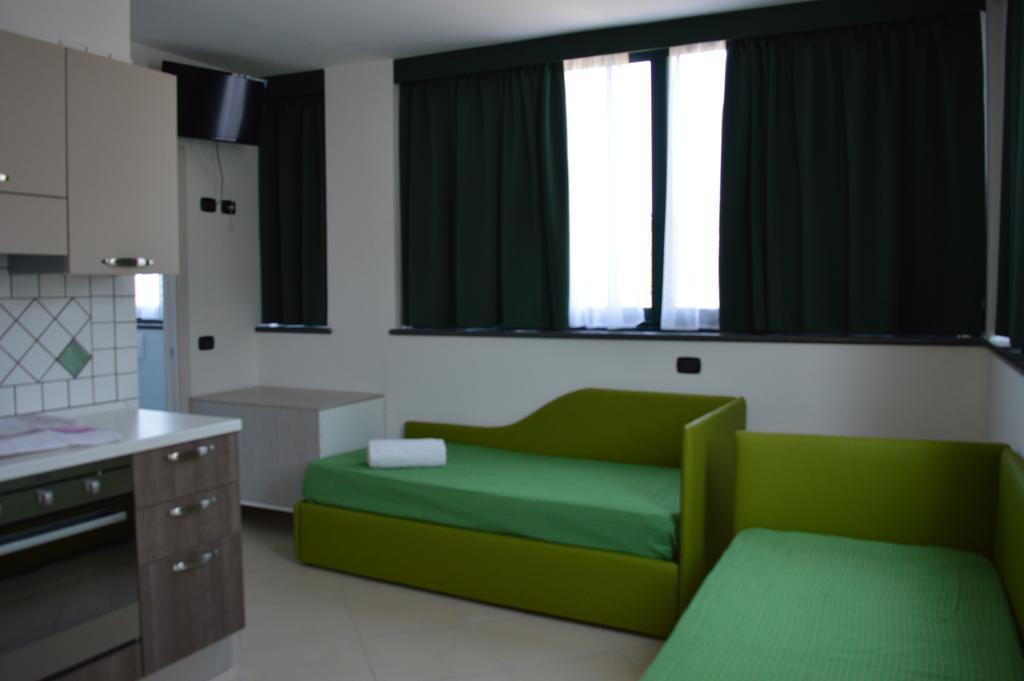 Residence Gli Ulivi Di Eolo Sapri Habitación foto