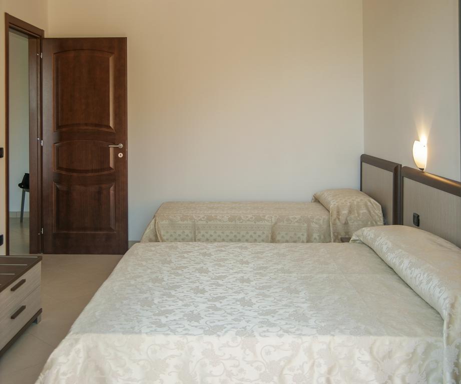 Residence Gli Ulivi Di Eolo Sapri Habitación foto