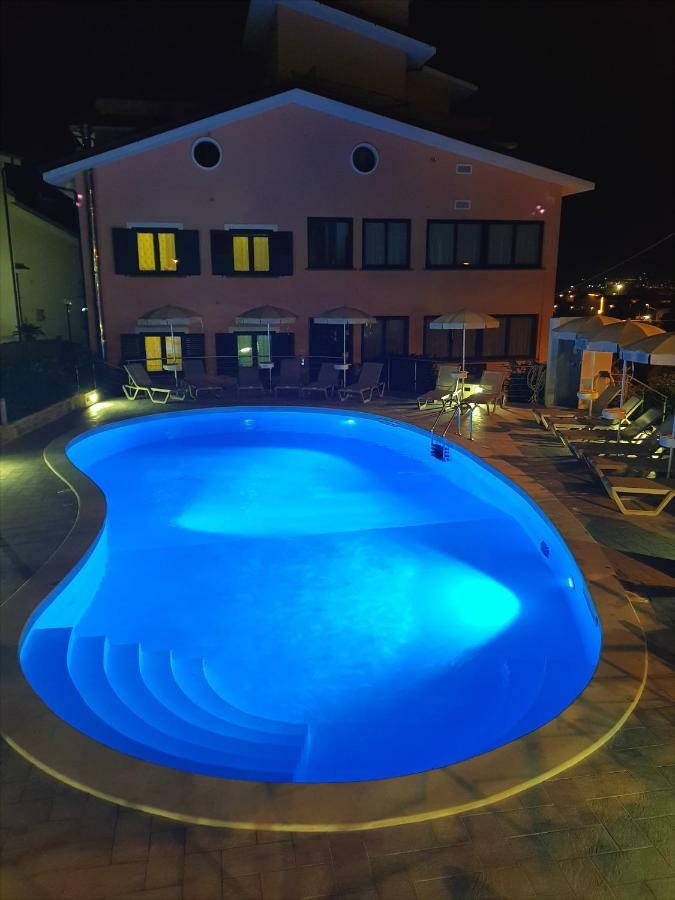Residence Gli Ulivi Di Eolo Sapri Exterior foto